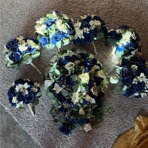 Elegant Blue and White Floral Arrangement